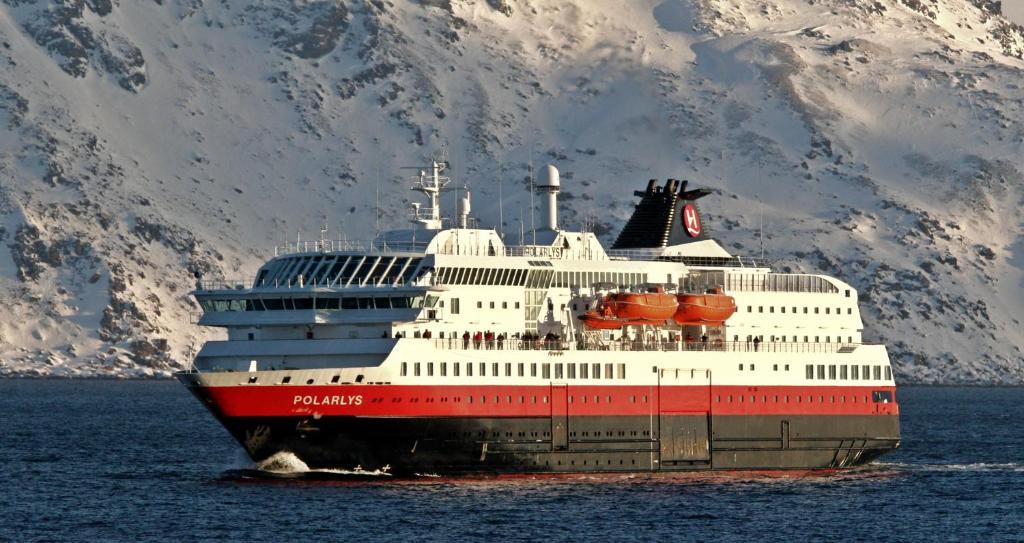 Mehamn Arctic Hotel Exterior photo