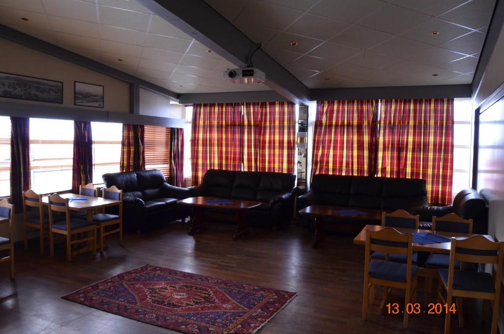 Mehamn Arctic Hotel Exterior photo